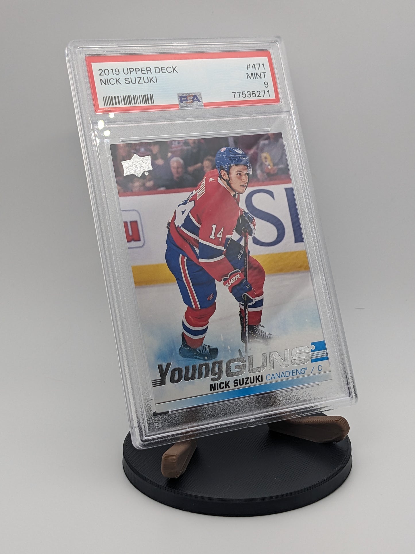 Hockey Card Display Stand – Puck and Sticks Design – 3d Printed